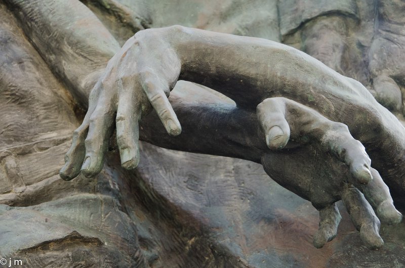 Statue Palais des Grands Maitres.jpg